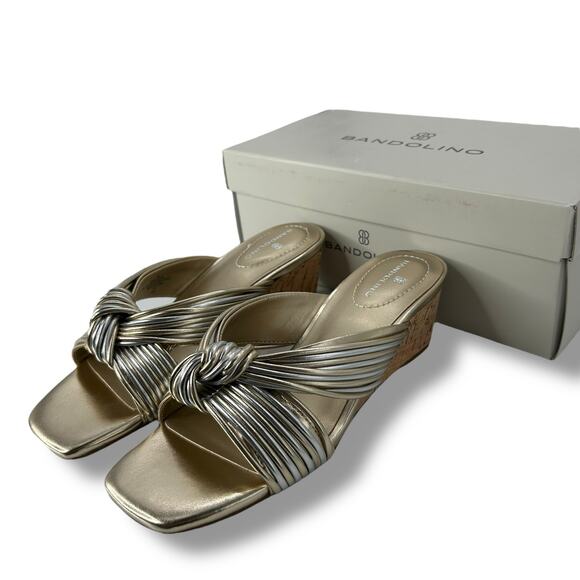NEW Bandolino Sandals Size 7 Metallic Gold Wedge Slip On Knotted Square Toe Y2K - Picture 9 of 12